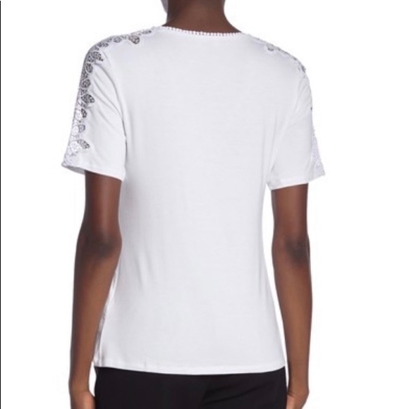 NWT. Laundry by Shelly sésgale top. - Picture 2 of 6